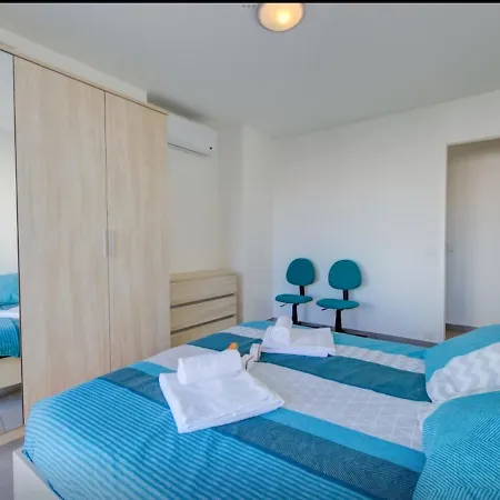 Appartement A Stunning Located In The Centre Of Town Antibes