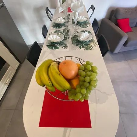 A Stunning Located In The Centre Of Town